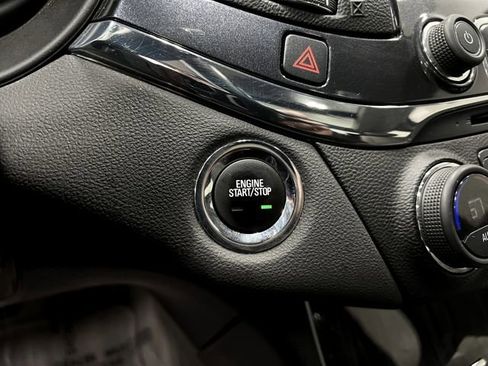 Used 2017 Chevrolet Impala Premier image 20