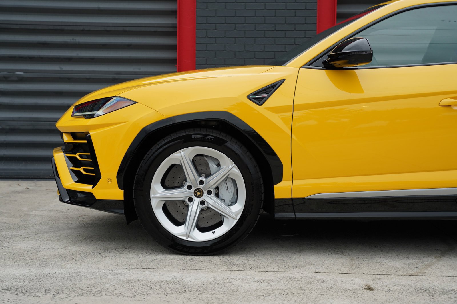 Used 2021 Lamborghini Urus AWD/4WD image 14