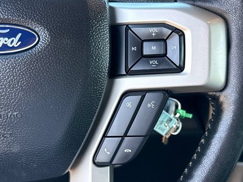 Used 2019 Ford F250 Lariat w/ Lariat Value Package AWD/4WD image 17