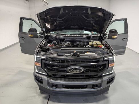 Used 2021 Ford F250 Lariat image 13