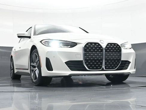 Used 2023 BMW 430i Gran Coupe xDrive w/ M Sport Package AWD/4WD image 38