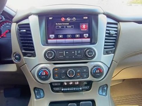 Used 2015 GMC Yukon SLT w/ Open Road Package AWD/4WD image 10