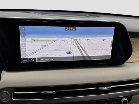Used 2023 Hyundai Palisade Limited AWD/4WD image 9