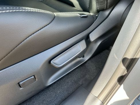 Used 2025 Toyota 4Runner TRD Off-Road image 12