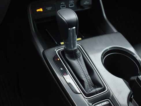 Certified 2024 Honda Civic Sport Touring image 27