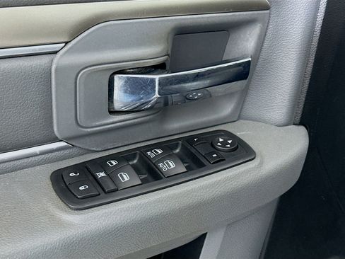 Used 2019 RAM 1500 Big Horn RWD image 15