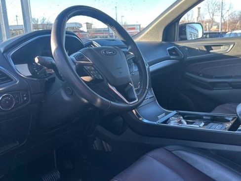 Used 2020 Ford Edge Titanium w/ Equipment Group 301A image 19