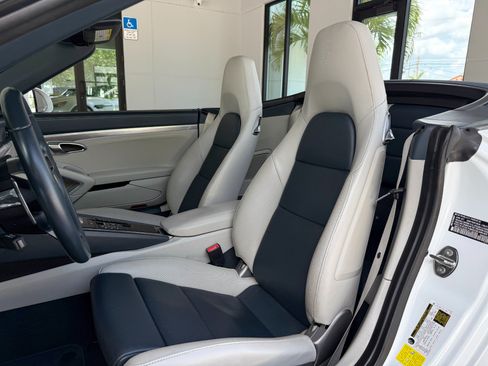 Used 2018 Porsche 911 Carrera image 28