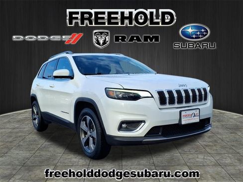 Used 2019 Jeep Cherokee Limited image 1