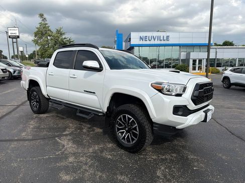 Used 2021 Toyota Tacoma TRD Sport w/ TRD Premium Sport Package AWD/4WD image 1