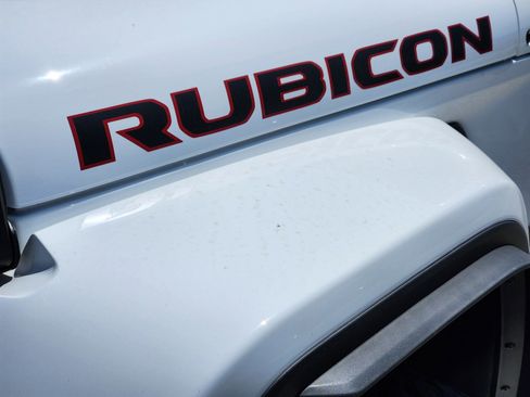 Used 2025 Jeep Wrangler Unlimited Rubicon AWD/4WD image 28