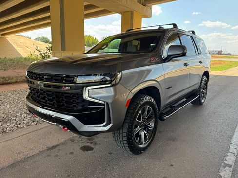 Used 2021 Chevrolet Tahoe Z71 w/ Z71 Off-Road Package image 7