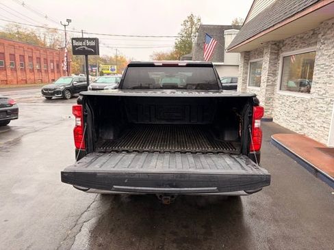 Used 2022 Chevrolet Silverado 1500 LT AWD/4WD image 13