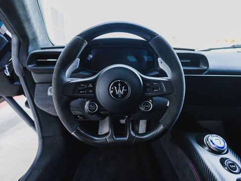 Used 2022 Maserati MC20 Coupe image 33