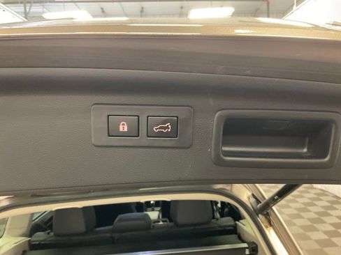 Used 2022 Subaru Forester Limited AWD/4WD image 24