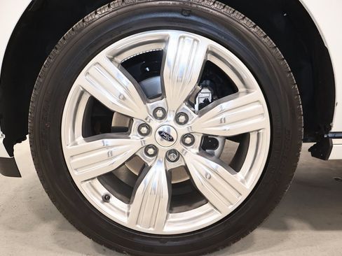 Certified 2024 Ford Expedition Platinum image 48