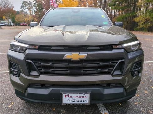 Used 2023 Chevrolet Colorado LT w/ LT Convenience Package III image 9