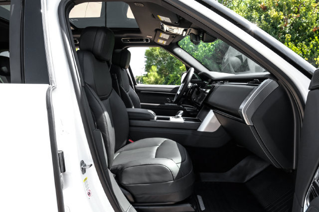New 2026 Land Rover Range Rover SE AWD/4WD image 45