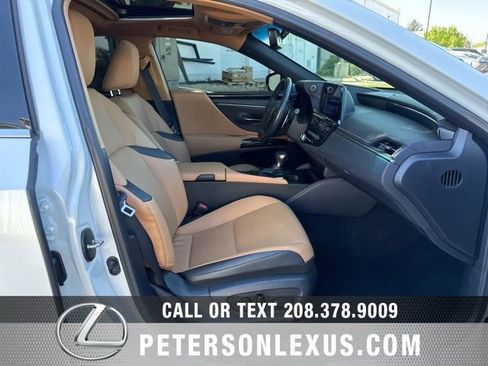 Used 2024 Lexus ES 350 w/ Accessory Package (Z2) FWD image 13
