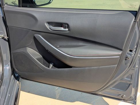 Used 2023 Toyota Corolla SE image 28