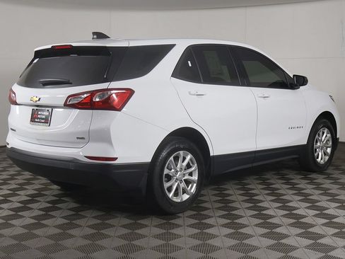 Used 2019 Chevrolet Equinox LS AWD/4WD image 7