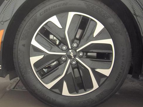 Certified 2024 Kia EV6 Wind w/ Wind Technology Package AWD/4WD image 9