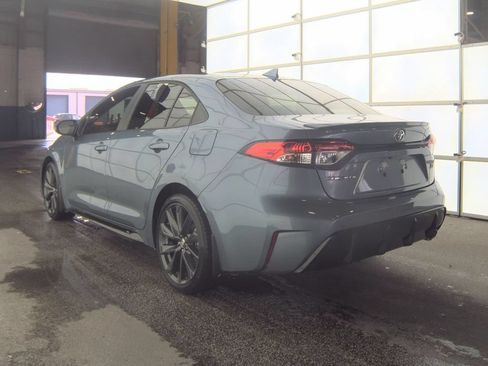Used 2025 Toyota Corolla SE FWD image 6