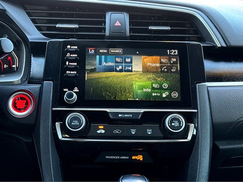 Used 2019 Honda Civic Sport image 5