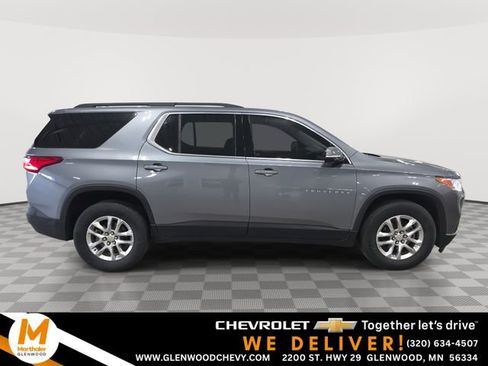 Used 2020 Chevrolet Traverse LT w/ Driver Confidence II Package AWD/4WD image 1