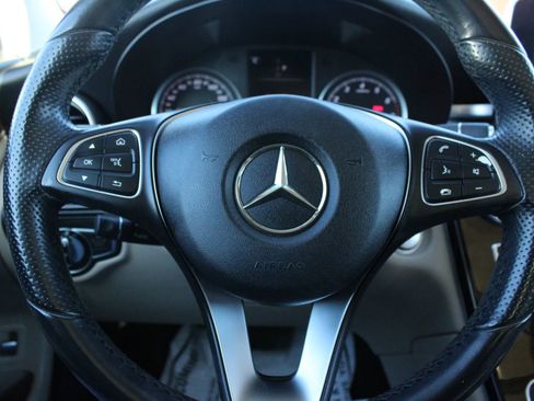 Used 2016 Mercedes-Benz GLC 300 image 27