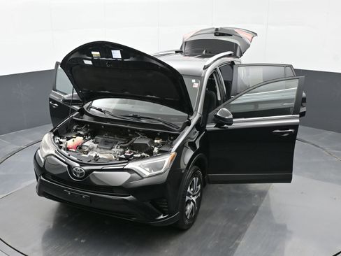 Used 2017 Toyota RAV4 LE image 46