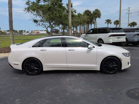 Used 2020 Lincoln MKZ Reserve w/ Monochromatic Package AWD/4WD image 3