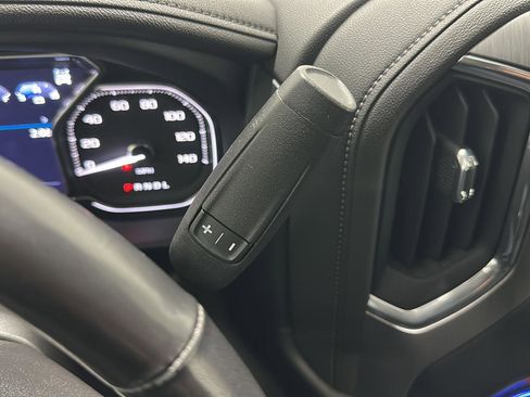 Used 2022 GMC Sierra 3500 Denali image 10