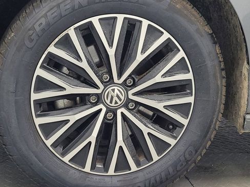 Used 2021 Volkswagen Jetta R-Line FWD image 31
