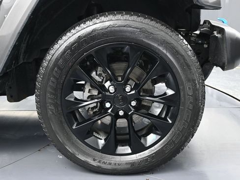 Used 2023 Jeep Wrangler Unlimited Sahara w/ Cold Weather Group image 14