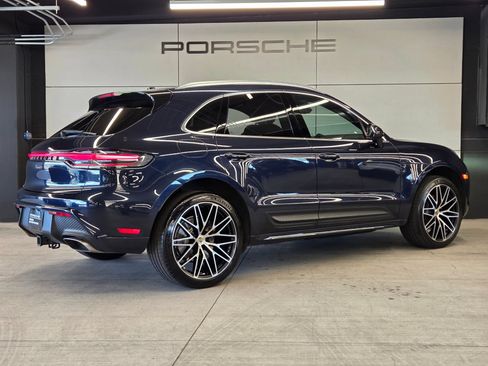 Certified 2023 Porsche Macan AWD/4WD image 6