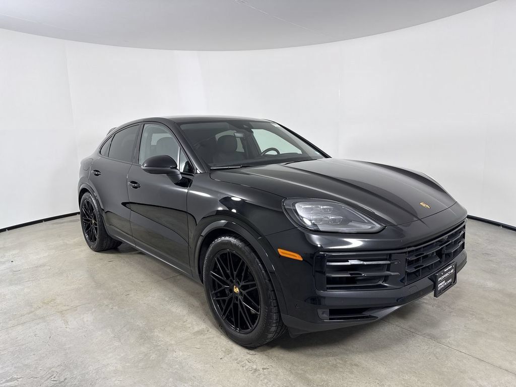 Certified 2024 Porsche Cayenne Coupe AWD/4WD image 9