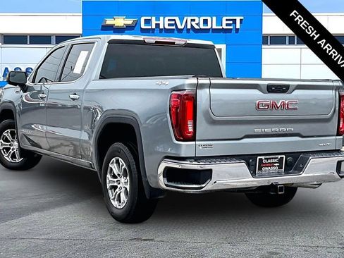 Used 2023 GMC Sierra 1500 SLT AWD/4WD image 3
