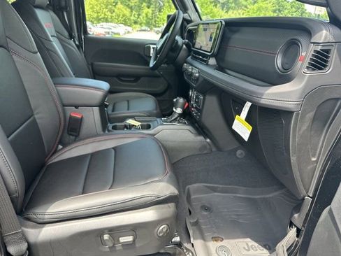 New 2026 Jeep Wrangler Unlimited Rubicon AWD/4WD image 13