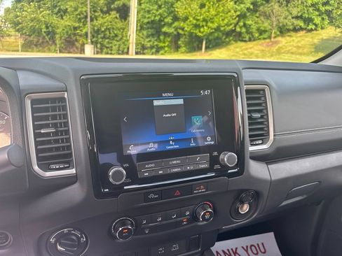 Used 2024 Nissan Frontier SV w/ Tow Package AWD/4WD image 21