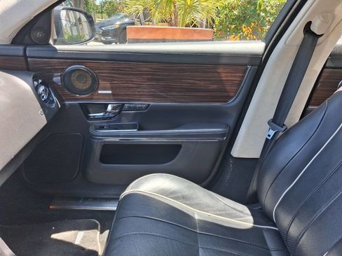 Used 2012 Jaguar XJ L RWD image 14