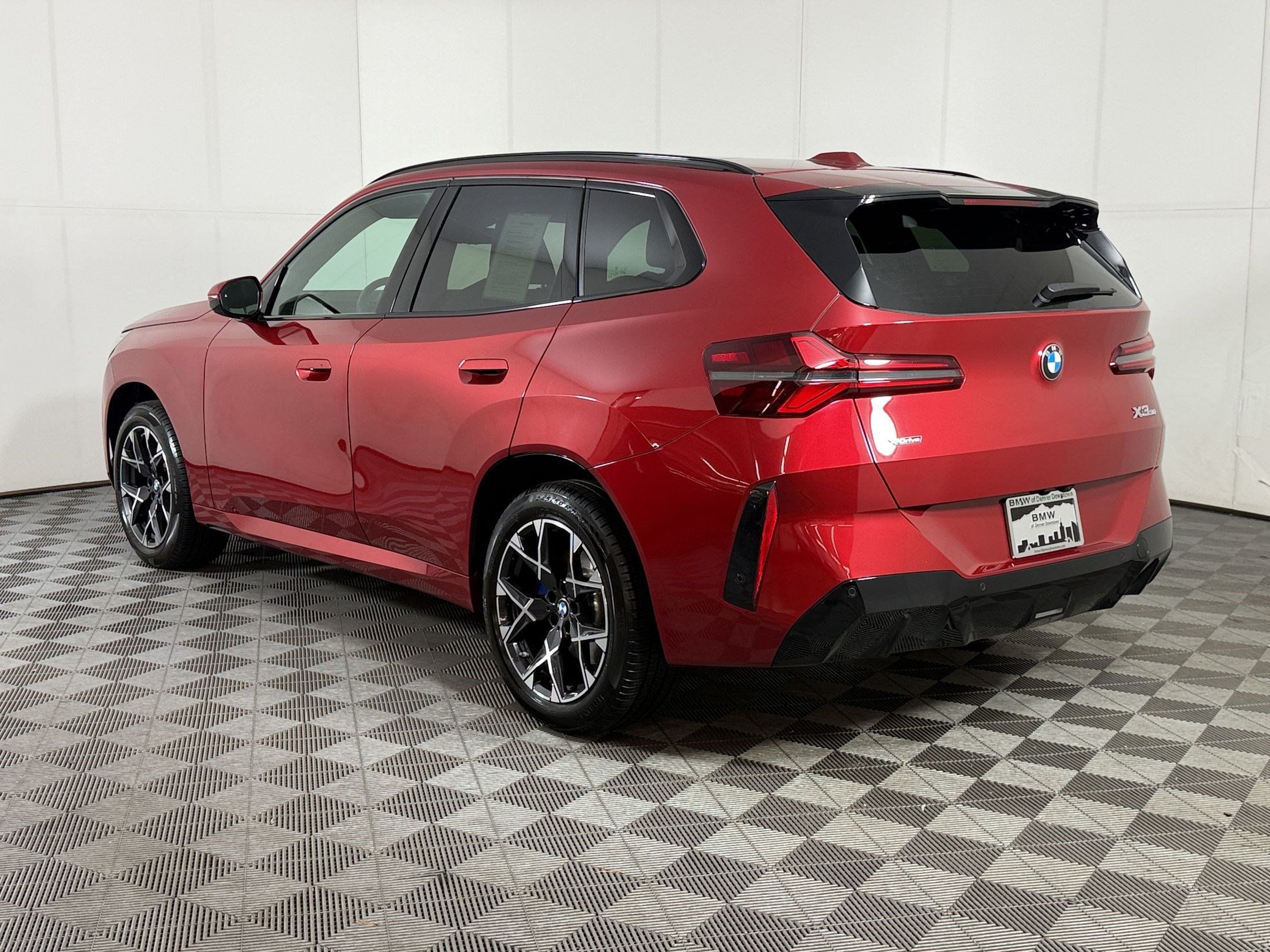 Used 2026 BMW X3 xDrive30i w/ Premium Package AWD/4WD image 3