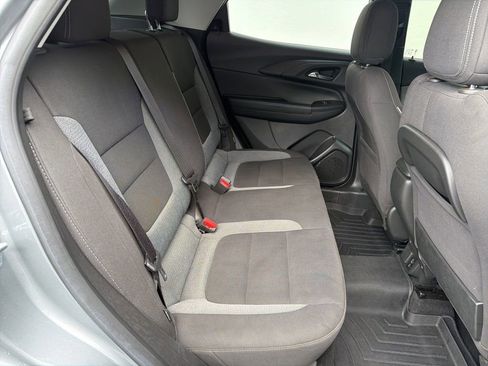Used 2023 Chevrolet TrailBlazer LT w/ Convenience Package AWD/4WD image 25
