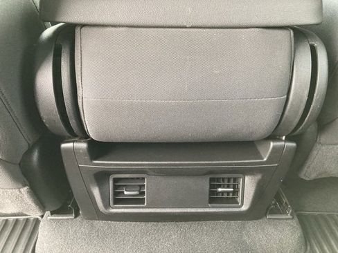 Used 2022 Chevrolet Silverado 1500 Custom image 34