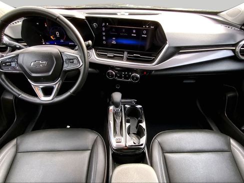 Used 2025 Chevrolet Trax ACTIV w/ Driver Confidence Package FWD image 14
