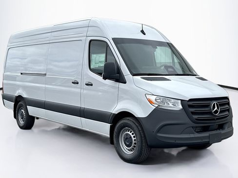 New 2025 Mercedes-Benz Sprinter 2500 image 3