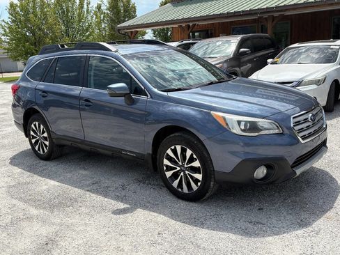 Used 2015 Subaru Outback 2.5i Limited AWD/4WD image 3