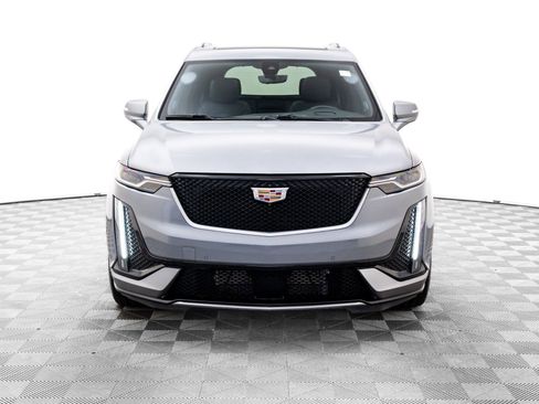 Used 2024 Cadillac XT6 Sport w/ Technology Package AWD/4WD image 9