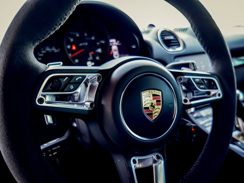 Used 2024 Porsche 718 Cayman GTS image 44