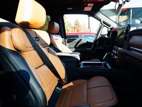 Used 2024 Ford F350 Platinum image 25